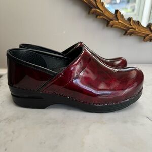 Dansko Professional Clogs in Oil Slick Maroon Deep Red, Size 39 or US 8.5